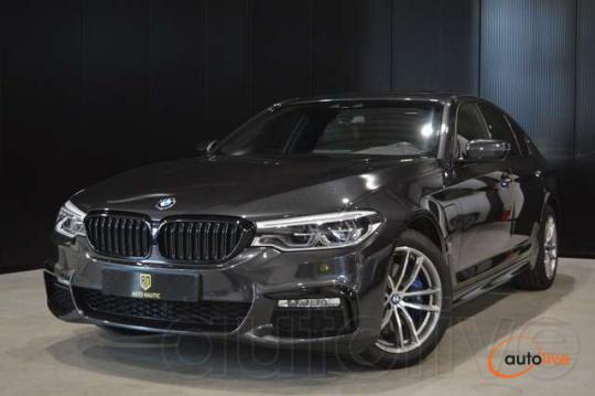 BMW 530 e Hybride M pack !! Top condition !! - 1