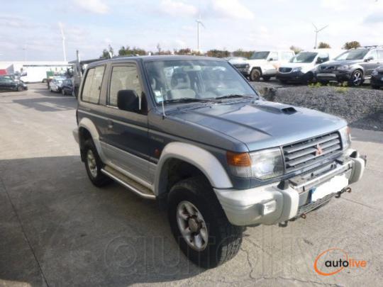 MITSUBISHI PAJERO 2.8 TD - 1