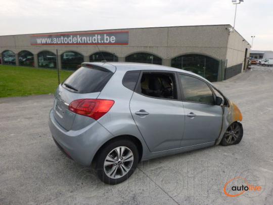 KIA VENGA 1.6 I - 1