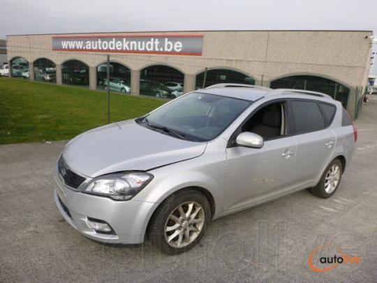 KIA CEE'D SPORTY WAGON 1.6 CRDI D4FB - 1