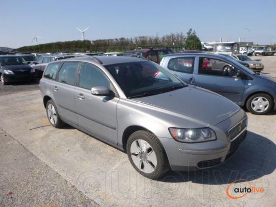 VOLVO V50 1.6 D - 1