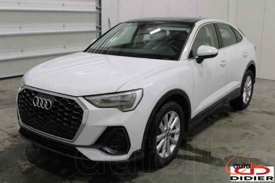 AUDI Q3 - 1