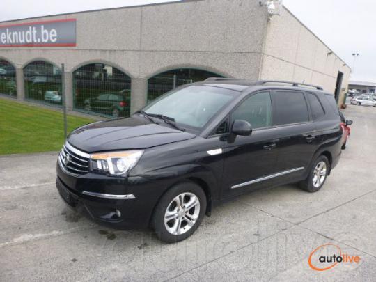 SSANGYONG RODIUS 2.2 TDI - 1