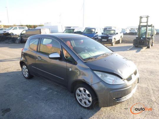 MITSUBISHI COLT CZ3 1.5 DID - 1