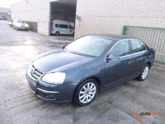 VOLKSWAGEN JETTA 1.6 TDI  CAYC - 1