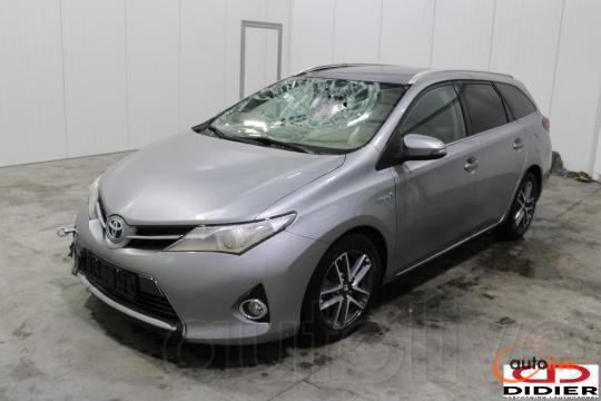TOYOTA AURIS TOURING SPORTS - 1