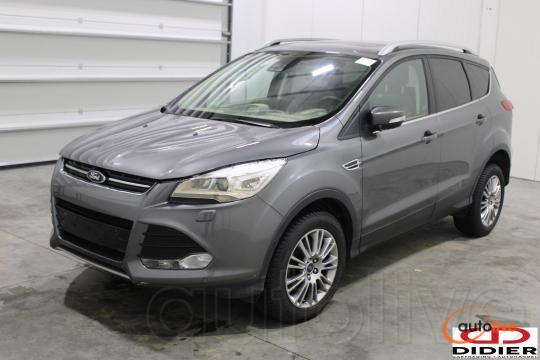 FORD KUGA - 1