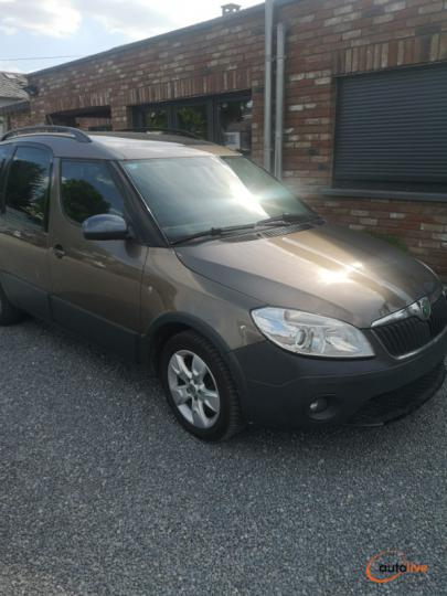 Skoda Roomster 1.6tdi 90cv -10/2012- 326.000km roule bien - 1