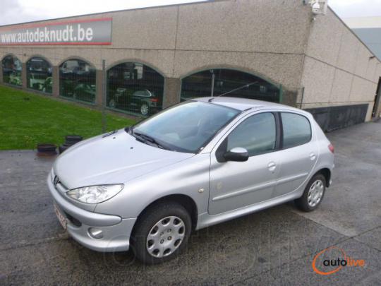PEUGEOT 206 1.4 HDI - 1