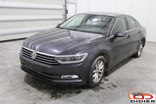 VOLKSWAGEN PASSAT - 1