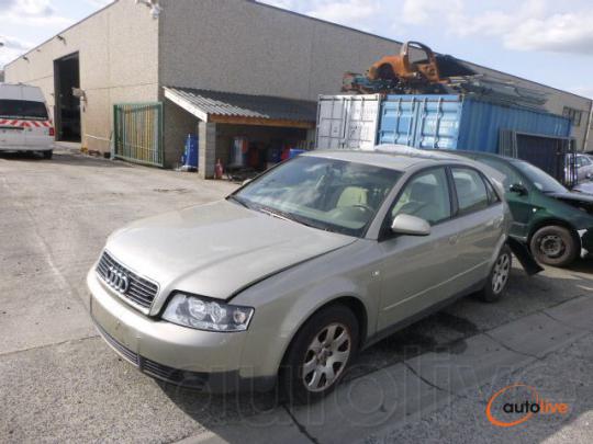 AUDI A4 1.6 I - 1