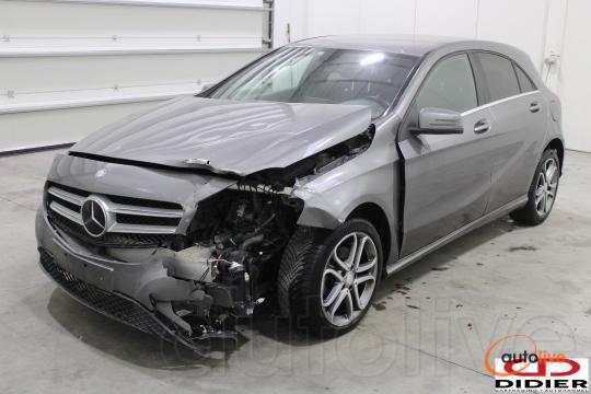 MERCEDES-BENZ A200 - 1