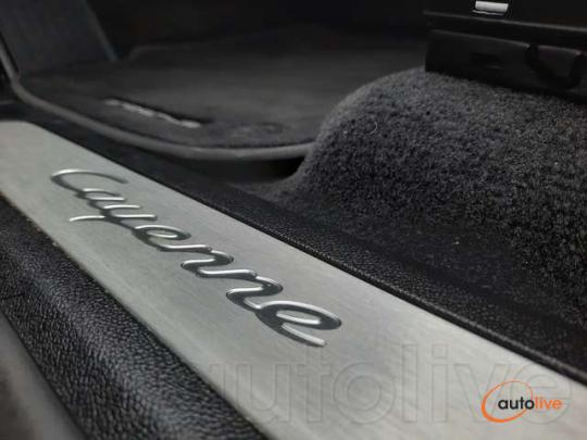 Porsche Cayenne 3.0 Turbo V6 Tiptronic S*COUPE*LIGHTWEIGHT PACK* - 1