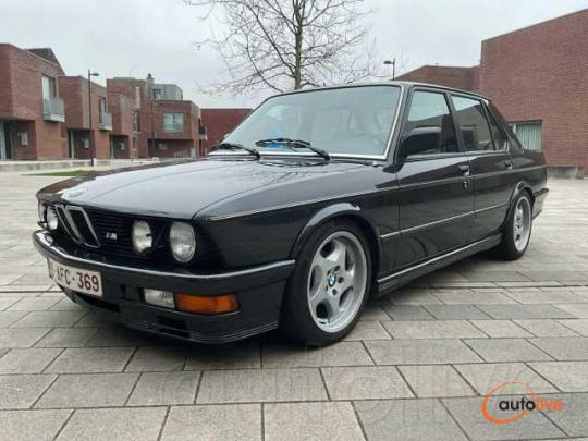 BMW 1988 BMW E28 M535i - 1
