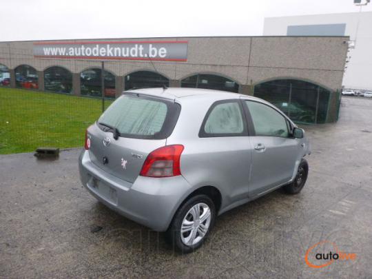 TOYOTA YARIS 1.0 VVTI - 1