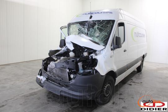 MERCEDES-BENZ SPRINTER - 1