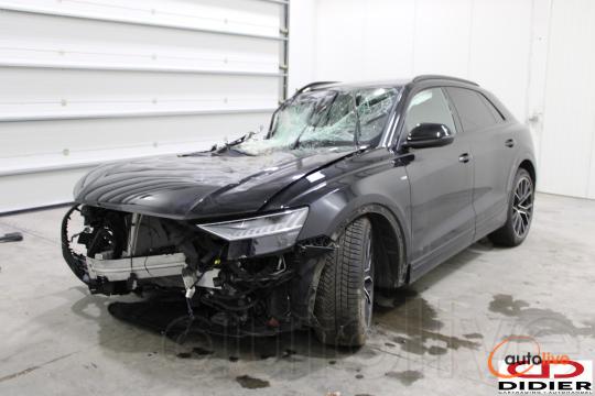 AUDI Q8 - 1