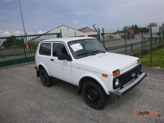 LADA NIVA 4X4    1.7 I - 1