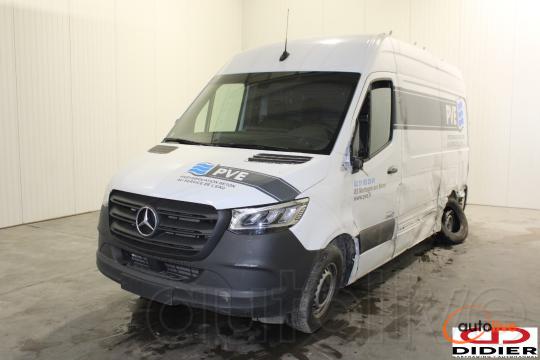 MERCEDES-BENZ SPRINTER - 1