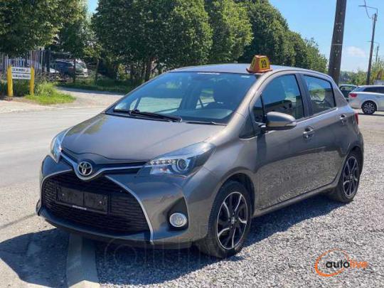 Toyota Yaris 1.33i VVT-i Comfort and pack Style - 1