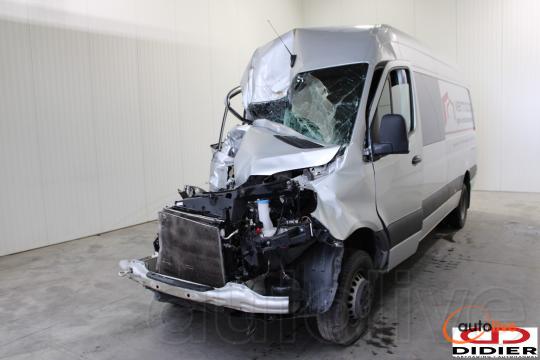 MERCEDES-BENZ SPRINTER - 1