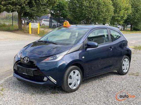 Toyota Aygo 1.0i VVT-i x-play - 1