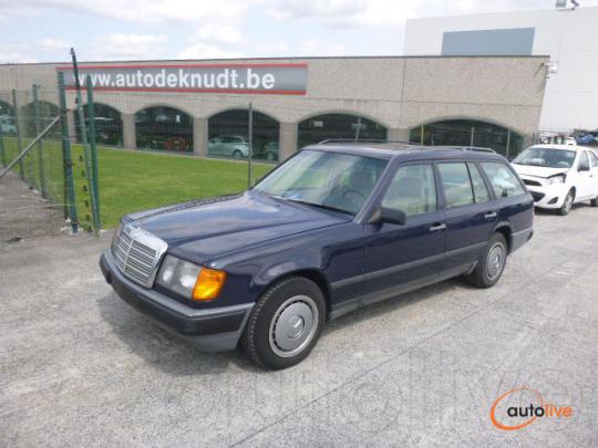 MERCEDES-BENZ 250D   TE W 124 - 1