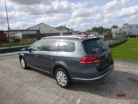 VOLKSWAGEN PASSAT 1.6 TDI BREAK - 1