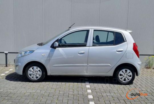 HYUNDAI  I 10 - 5 DEURS - AIRCO - 1