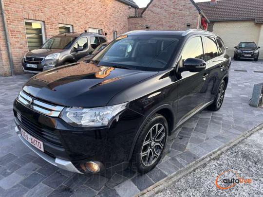 Mitsubishi Outlander - 1