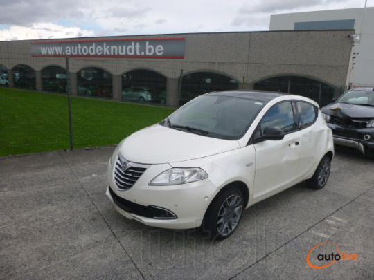 LANCIA YPSILON 0.9 PLATINUM - 1