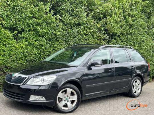 SKODA Octavia SW 1.6 TDi+BOITE AUTO+NAVI+AIRCO+CUIR+JANTES+EU 5 - 1