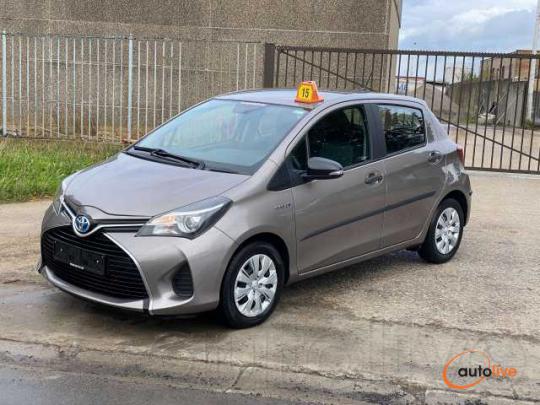 Toyota Yaris 1.5i VVT-i Hybrid Active E-CVT - 1