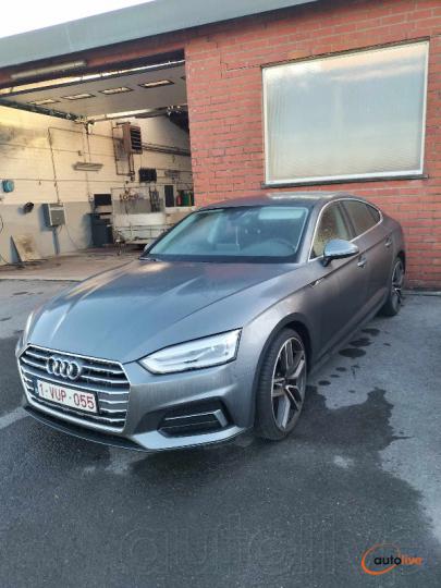 Audi A5 met schade - 1