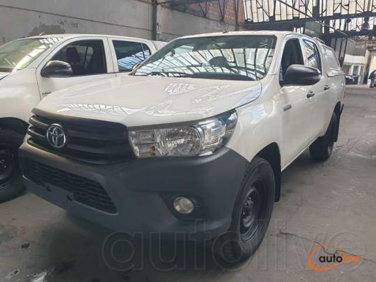 Toyota Hilux - 1