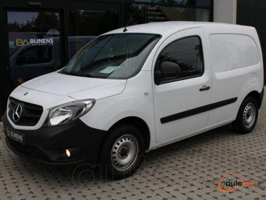 Mercedes-Benz  CITAN - 1