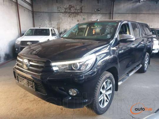 Toyota Hilux - 1