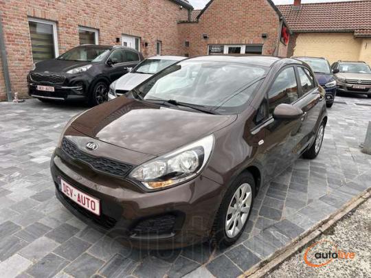 Kia Rio - 1