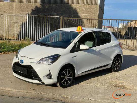 Toyota Yaris 1.5i VVT-i Hybrid Y-conic E-CVT - 1