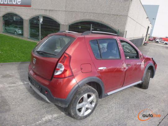 DACIA SANDERO 1.6   STEPWAY K7M800 - 1