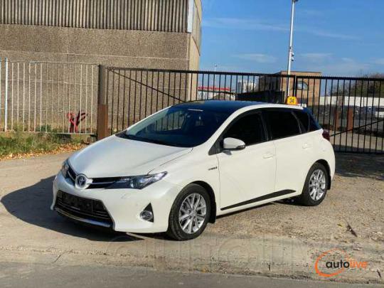 Toyota Auris 1.8i HSD Premium CVT - 1