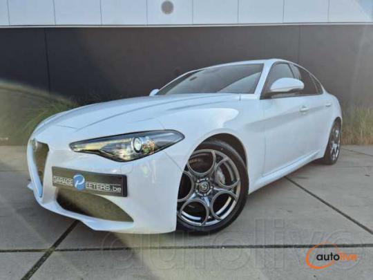 Alfa Romeo Giulia 2.2 JTDm*LEDER*NAVI*SLECHTS 69.105KM!*LED*PTS* - 1