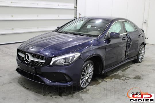 MERCEDES-BENZ CLA180 - 1