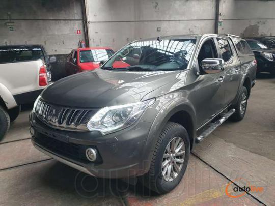 Mitsubishi L200 - 1