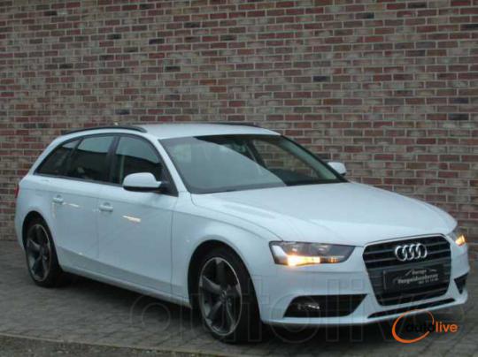 Audi A4 Avant 2.0 TDi S line - 1