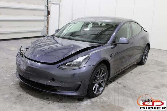 TESLA MODEL3 - 1