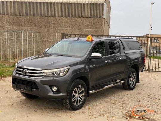 Toyota Hilux 2,4 D-4D Double Cab. 4WD Lounge        automatique - 1