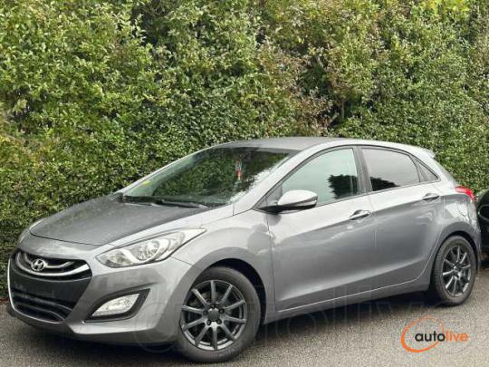 Hyundai i30 1.6 CRDi+NAVI+CAMERA+CARNET+EURO 5B - 1