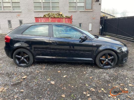 AUDI A3 1.9 TDI 136 - 1