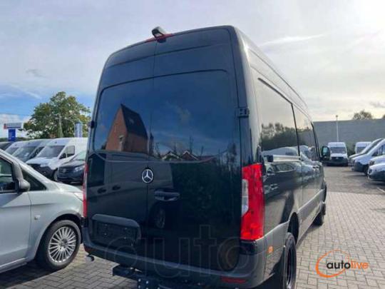 Mercedes-Benz Sprinter 517 CDI rijb b of c € 55000 ex btw - 1